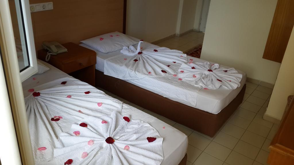 Caner Hotel Kemer Bilik gambar
