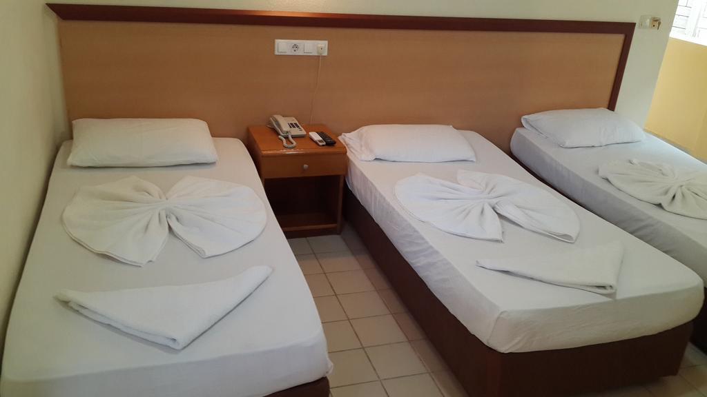 Caner Hotel Kemer Bilik gambar